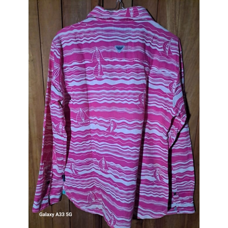 เสื้อ KEMEJA Columbia pfg