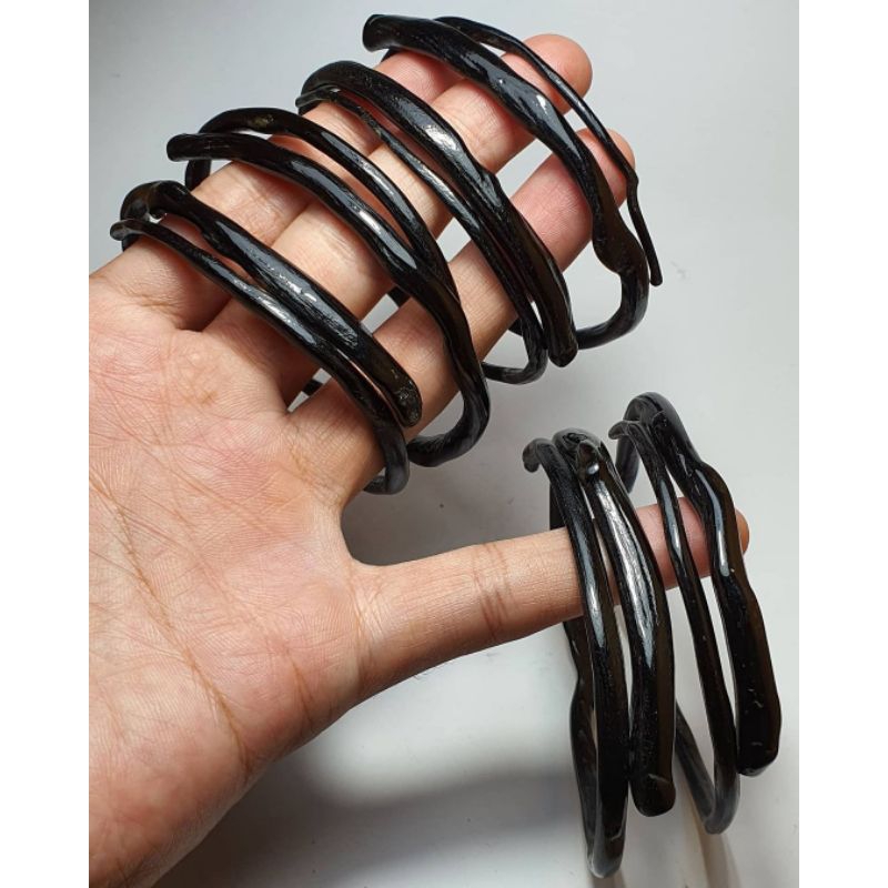Hitam สร้อยข้อมือรากบาฮาร์สีดําสไตล์มินิมอลดั้งเดิมยืดหยุ่น