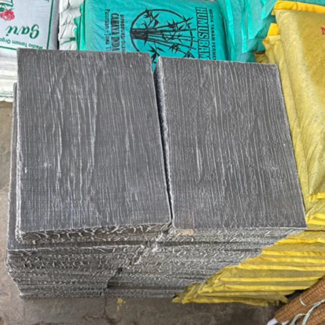 GARDEN STONE / THERAPY STONE / STEP / CEMENT STONE / BARRIER STONE / STEPPING STONE REAL PIT