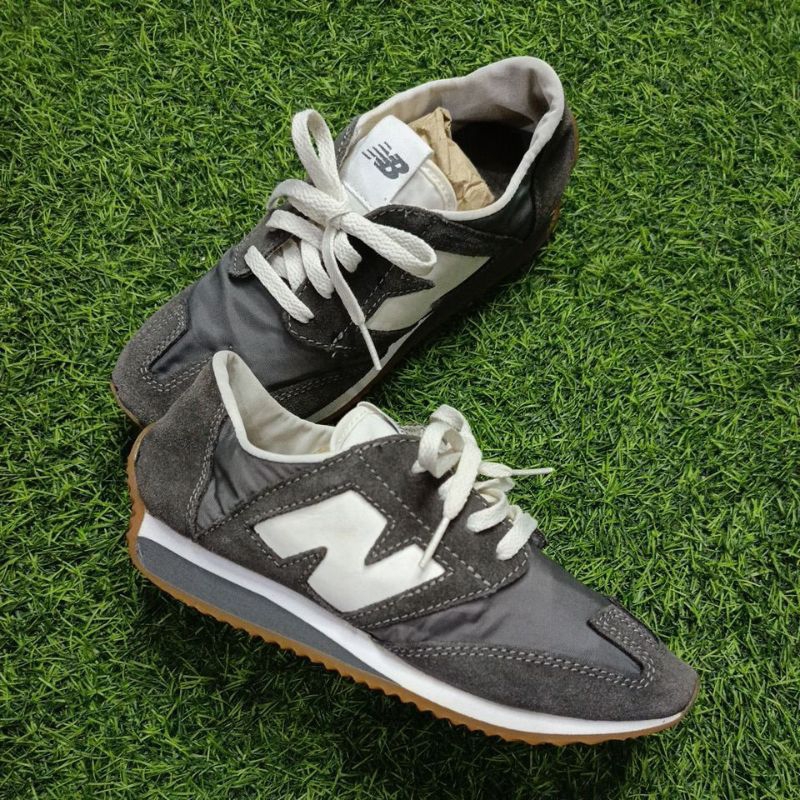 New Balance Insole 22.5 [Preloved] รองเท้าเด็ก