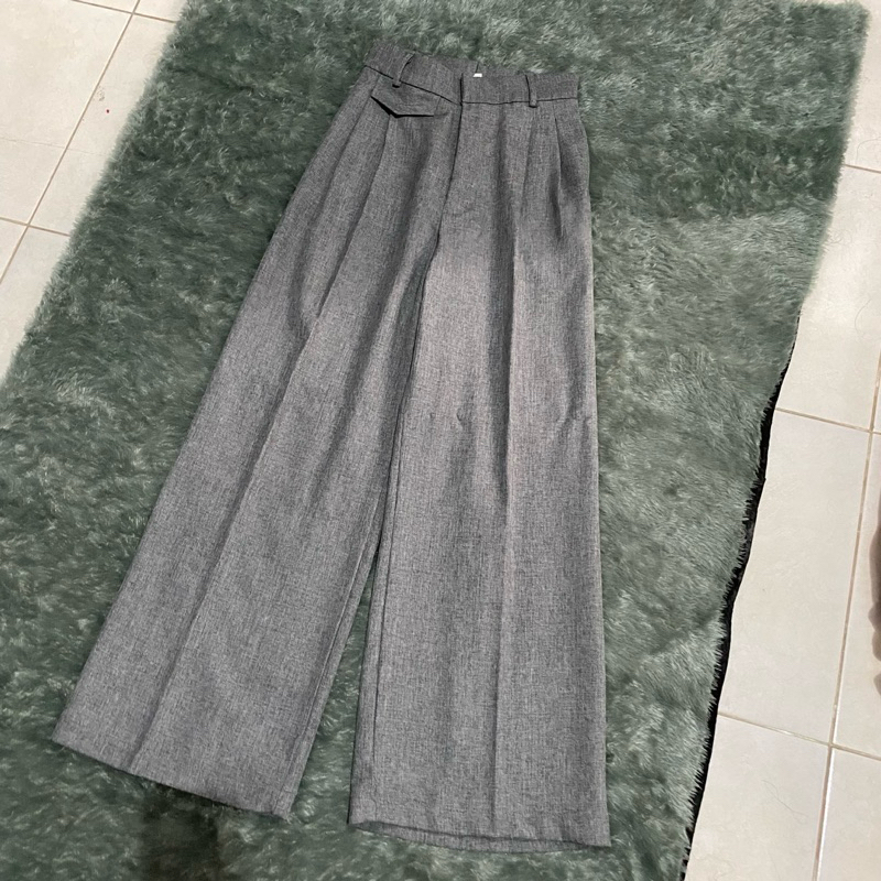 Preloved Oro Pants Highwaist by Yeona.id ไซส์ L