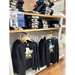 Kaws UNIQLO เสื้อกันหนาว แขนยาว สําหรับผู้ชาย ผู้หญิง