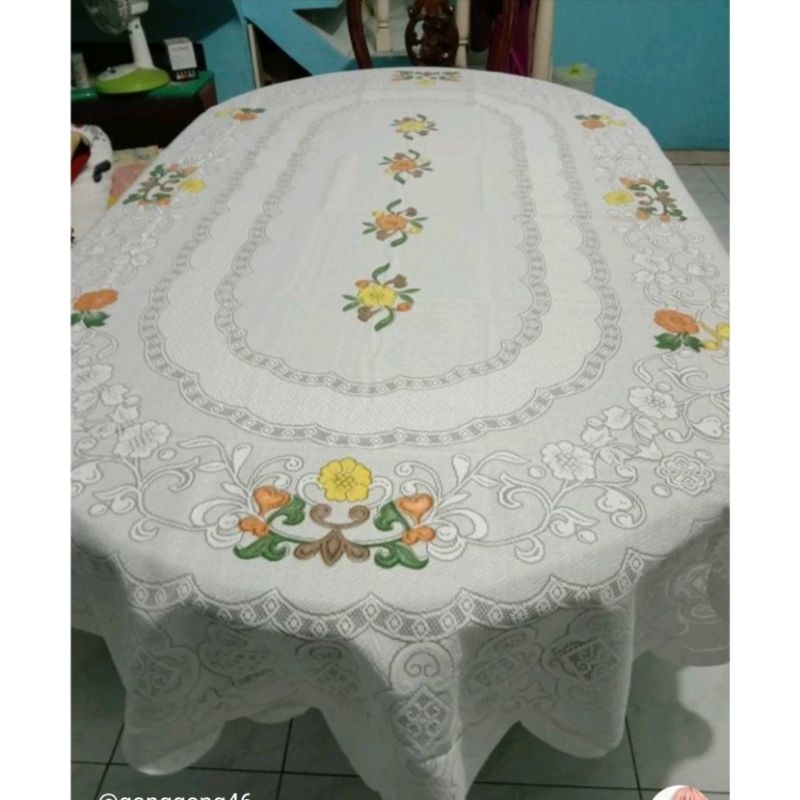 OVAL/LONJONG DINING TABLECLOTH สําหรับเก้าอี้ 6-8 ตัว CLASSIC LACE POLYESTER