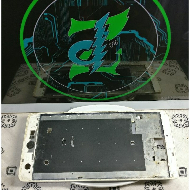 Sharp Z2 LCD แผ่นรองจาน ของแท้ (Unit)