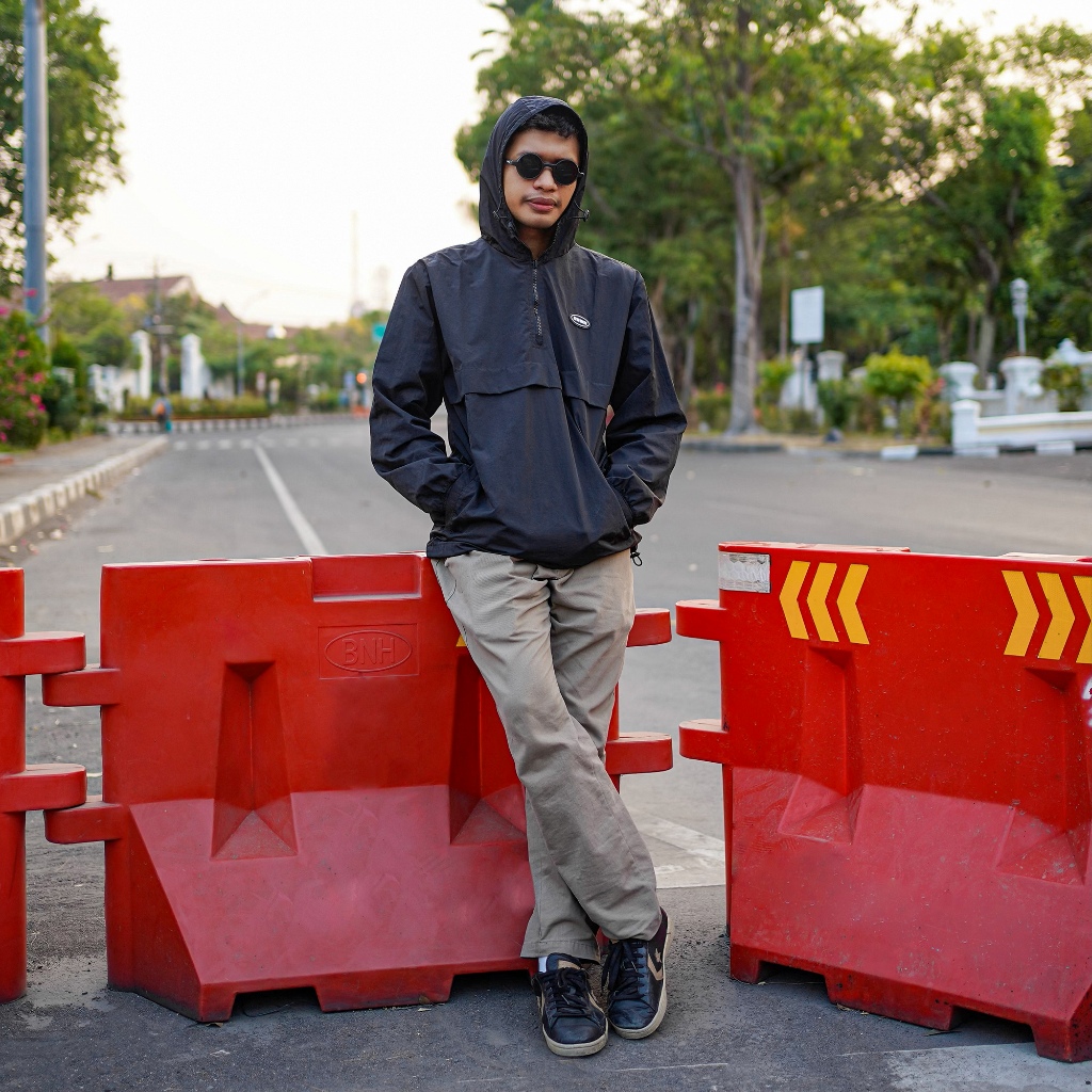 Rown Division Warehouse Anorak Jacket - Rowndvsn Darrel Black Parachute Jacket