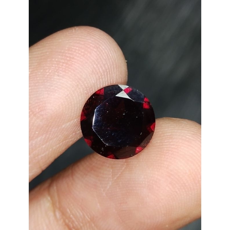 MERAH Natural Garnet 10x10x4.5 mm 3.35 Ct Round Cutting Red Original NTD รหัส 711