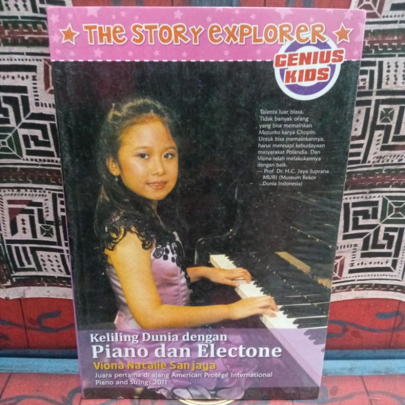 หนังสือต้นฉบับ WORLD AROUND WITH PIANO AND ELECTONE - VIONA NATALI SANJAYA