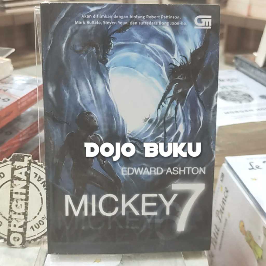 หนังสือ Mickey7 โดย Edward Ashton