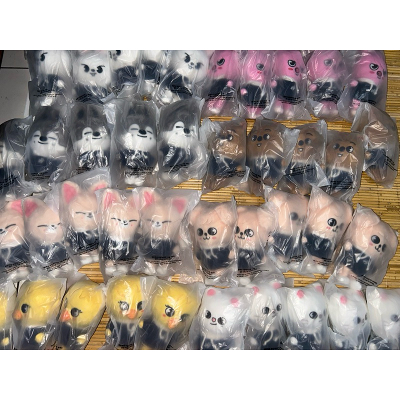 Skzoo mini pulshie magic sch leebit dwaekki jiniret hanquokka bookari ลูกสุนัข foxiny