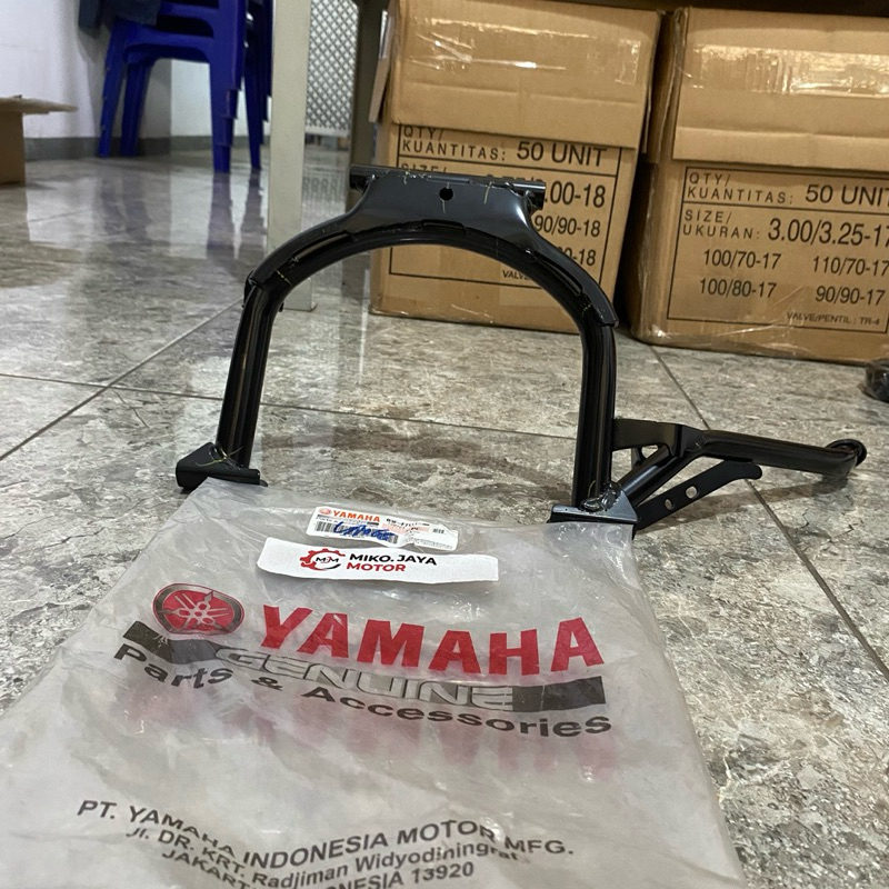 CENTER STANDARD STANDARD 2 TWO B3F-F711-00 LEXI ORIGINAL YAMAHA