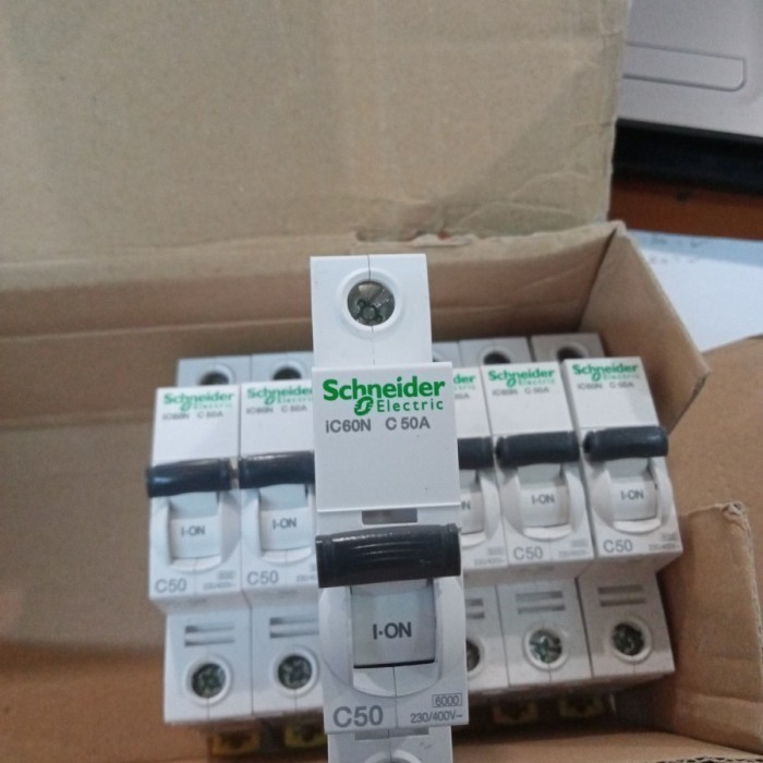 MCB SCHNEIDER IC60N 1P 50A 1phase 6kA A9F74150 MINIATURE CIRCUIT BREAKER 1Pole 1 เฟส 1 P