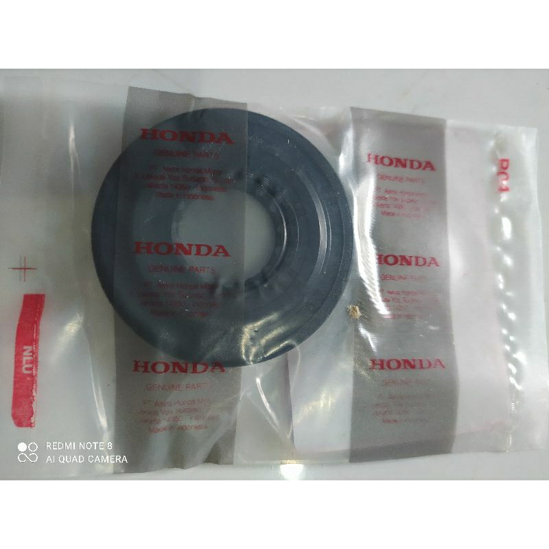 ซีล CRUCKS AS BEAT VARIO LEFT CARBON - 91202-KVB-901