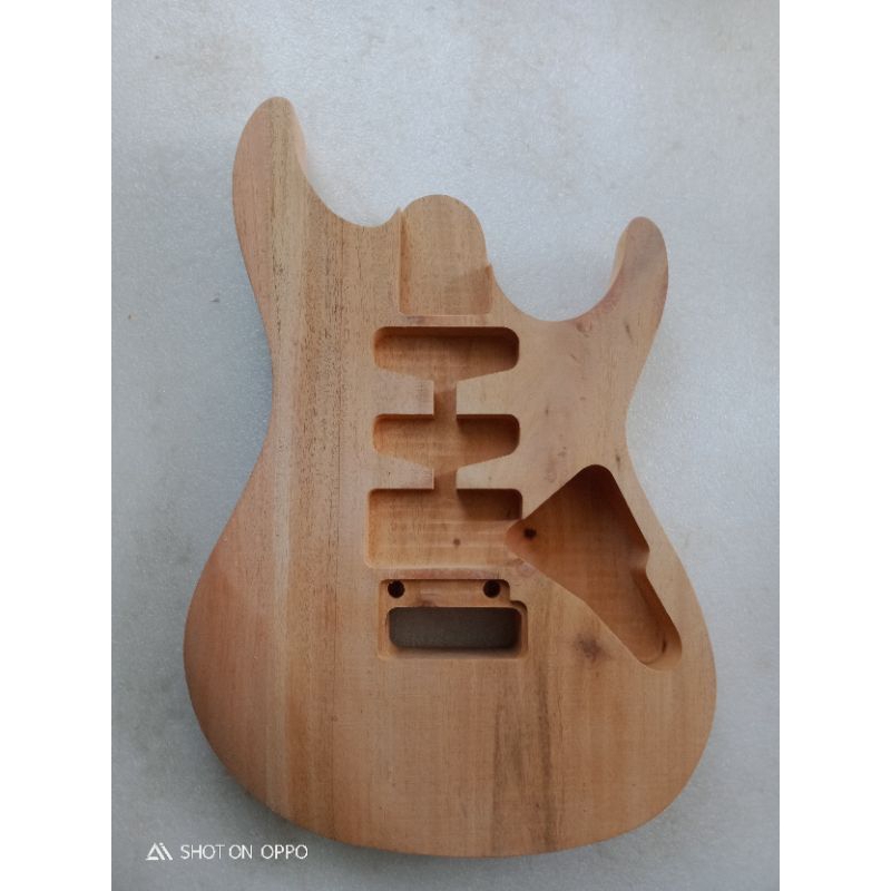 Ibanez az essential 22 ตัวกีตาร์เฟรต