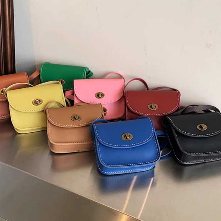 (ZB001) กระเป๋าสะพายอาเรีย | กระเป๋าเด็กผู้หญิงสไตล์เกาหลีน่ารักไม่ซ้ําใคร