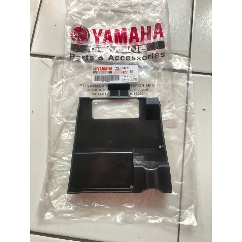 ฝาครอบบังโคลนด้านหลัง YAMAHA R25 MT25 ดั้งเดิม 1WD-F163E-00