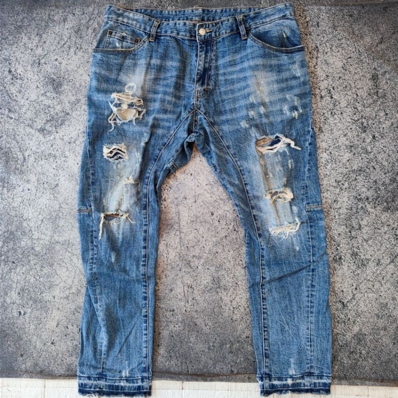 Jmc RIPPED STRETCH JEANS.การออกแบบที่คล้ายกับ DSQUARED