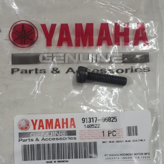 Yamaha R15, R25 น๊อตกระจกมองหลัง 91317-06025