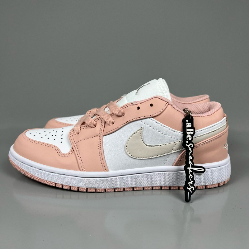 Nike Air Jordan 1 Low Crimson Tint สีชมพู