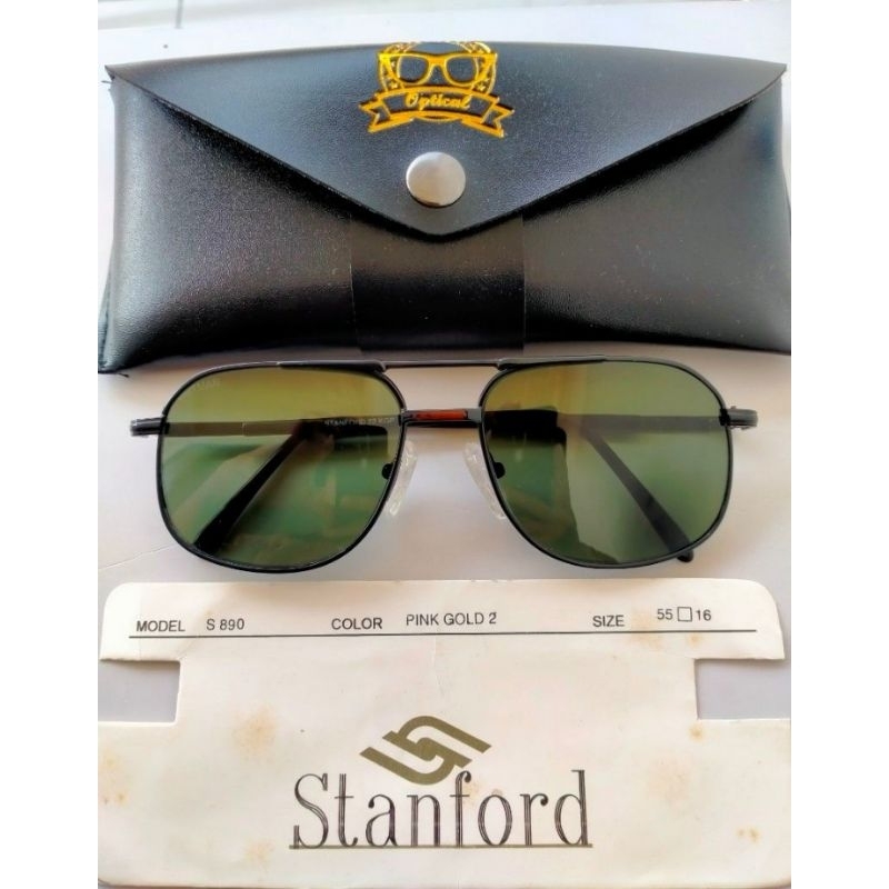 แว่นกันแดดวินเทจ 80s Type Army/pilot/แว่นกันแดดทหาร
ยี่ห้อ: STANFORD
ผลิตในอิตาลี
22KGP
ขนาด : 54-17