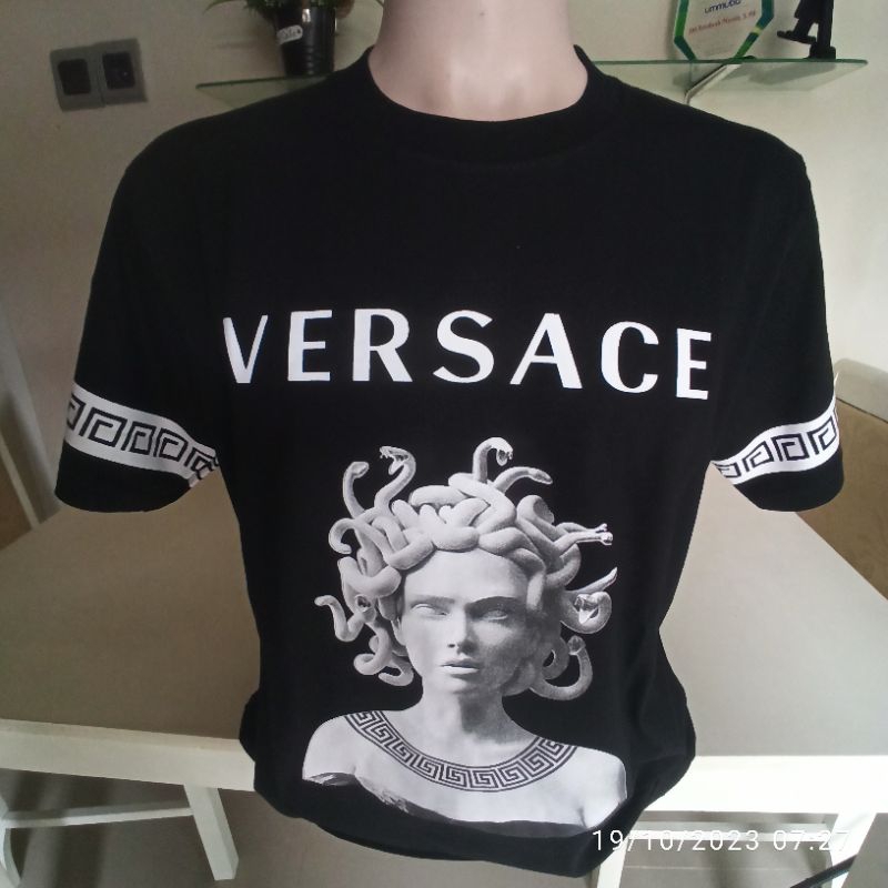 Katun Versace เสื้อยืด ผ้าฝ้าย แบบหนา มือสอง แบรนด์แท้ LD 110p 74 ไซซ์ L เหมือนใหม่