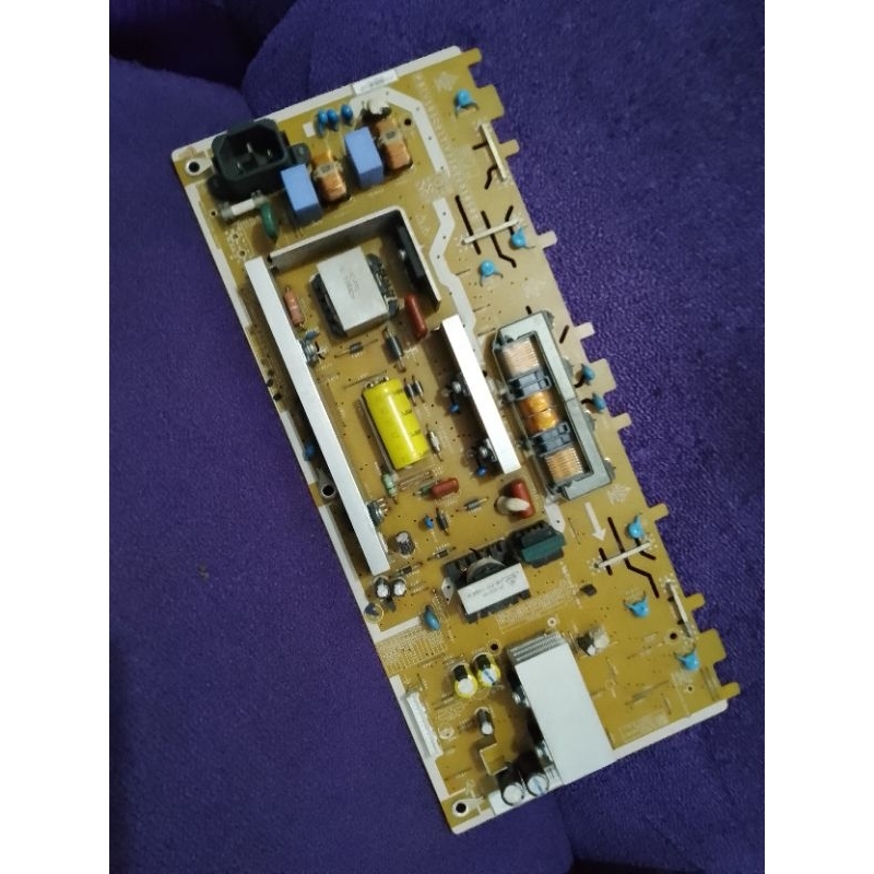 PSU TOSHIBA 32VA700E