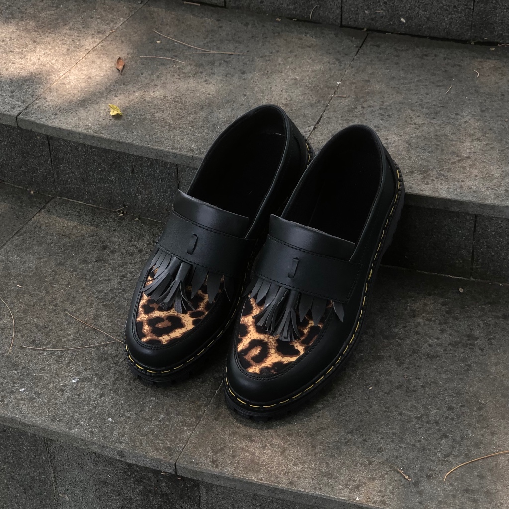 Docmart รองเท้าโลฟเฟอร์ Custom Leopard Unisex รองเท้าผู้ชายและผู้หญิง