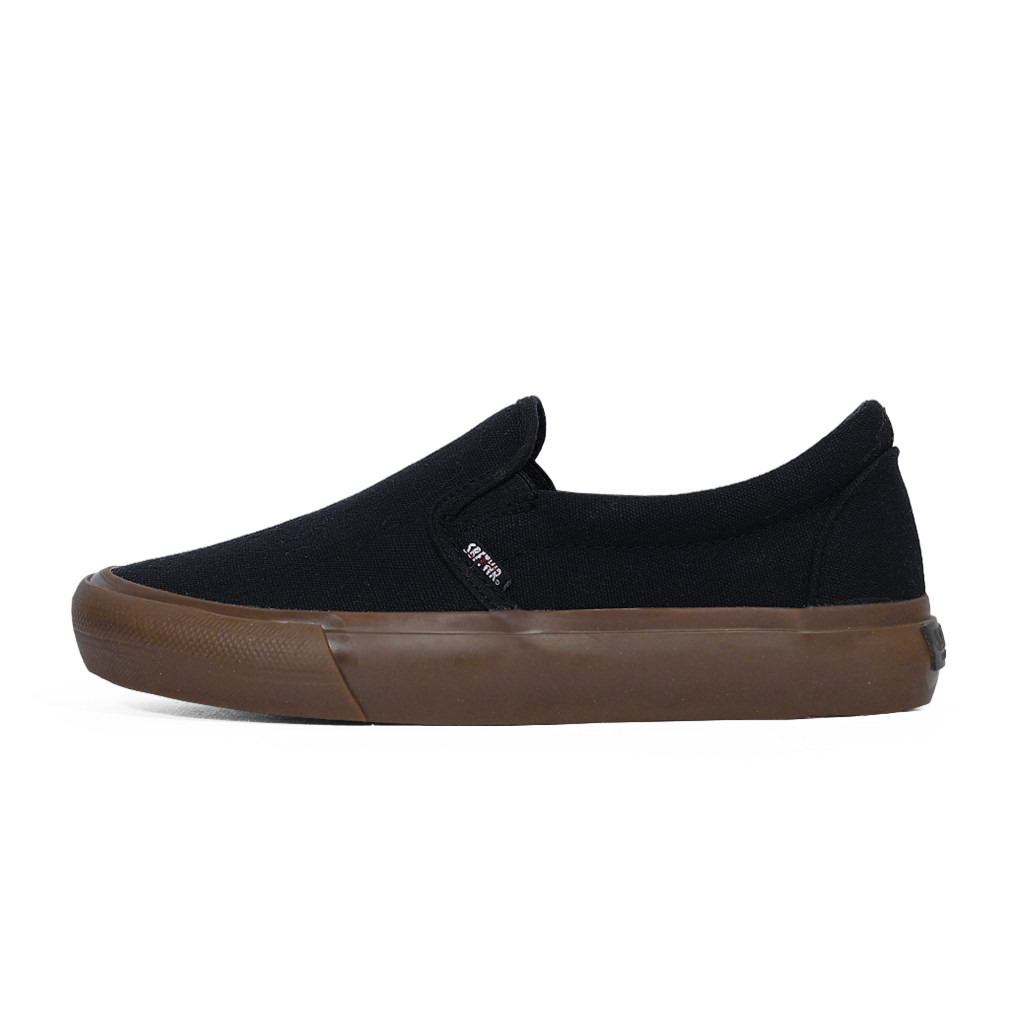 Saba Vintage Slip On ALL Black Dark Gum - รองเท้าผ้าใบลําลองผู้ชายผู้หญิงรองเท้า