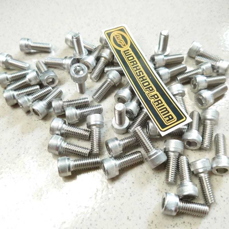 MESIN 10 KEY L5 STAINLESS M6X15 ENGINE BLOCK BOLT M6X15MM LENGTH 1.5CM AUTOMATIC BEBEK SPORT