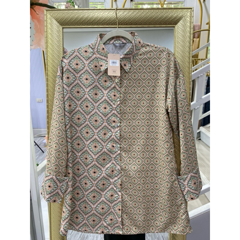 Sideline Shafa เสื้อแขนยาว