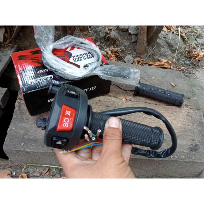 APRILIA RIGHT HOLDER COPY MAGURA GAS SPONTAN APRILIA นําเข้า