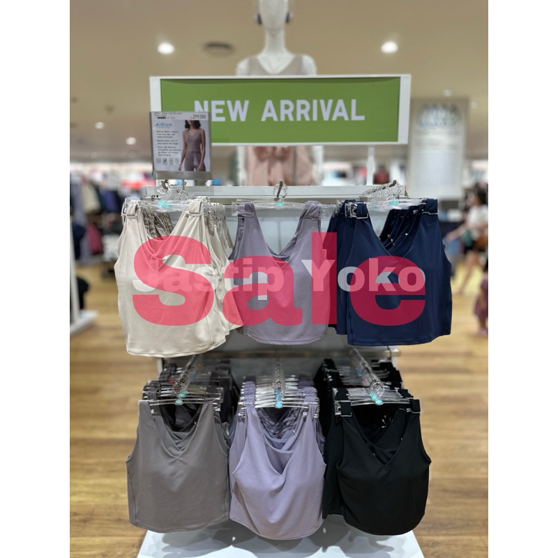 ผู้หญิง AIRism UNIQLO แขนกุด Active Crop Bra Top