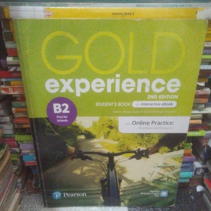 หนังสือ GOLD EXPERIENCE B2 STUDENTS