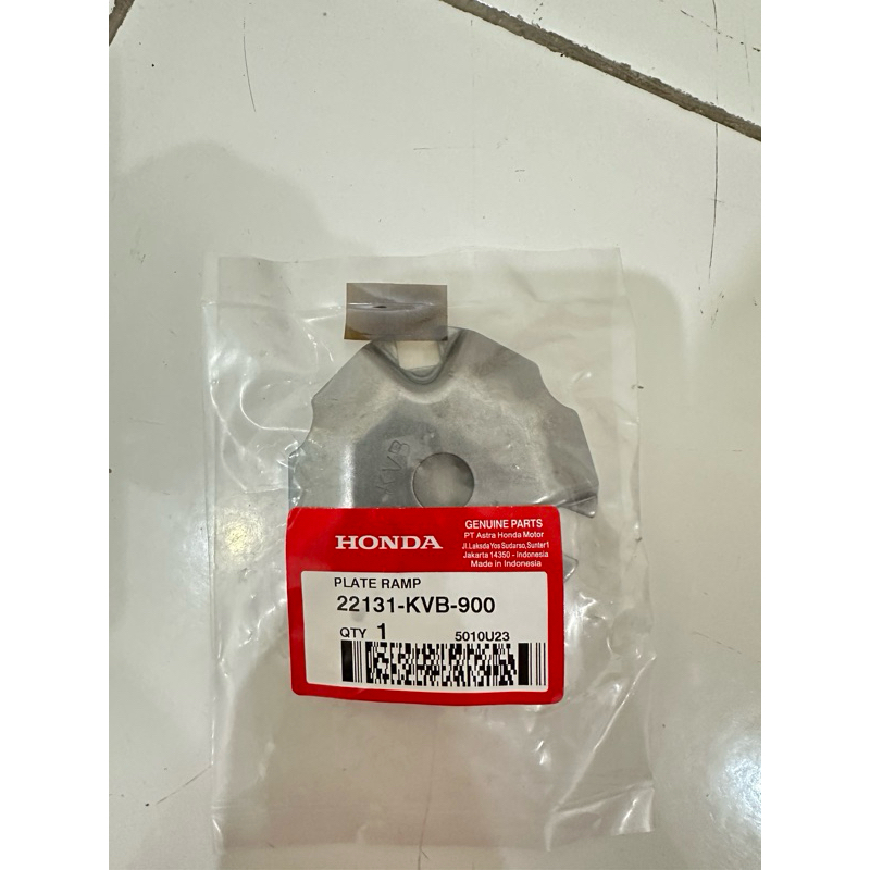 Vario / beat f1 ฝาครอบลูกกลิ้ง 22131-KVB-900 AHM ORIGINAL