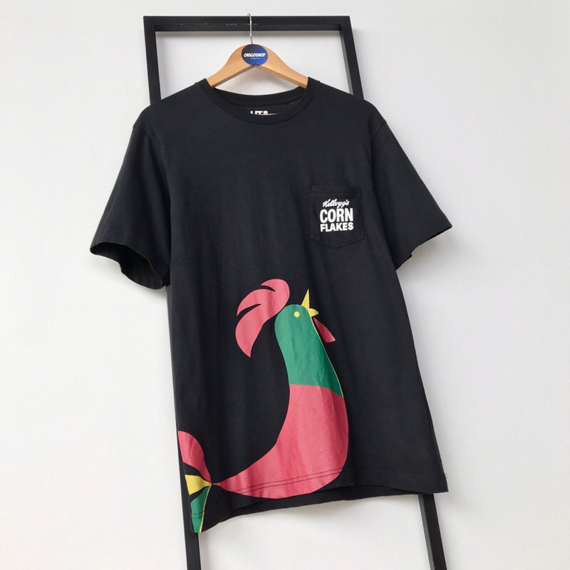 เสื้อยืดสีดําต้นฉบับของ UNIQLO x Kellog