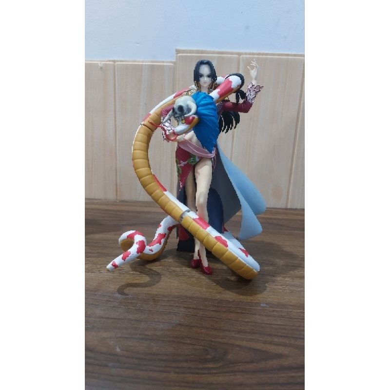 Sq dx boa hancock หุ่นหลวม