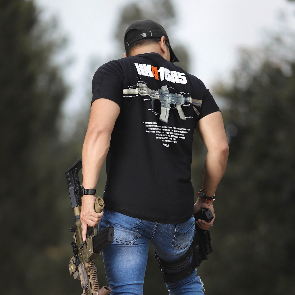 KAOSBOS.ID - เสื้อยืด Black Tactical Distro HK416A5