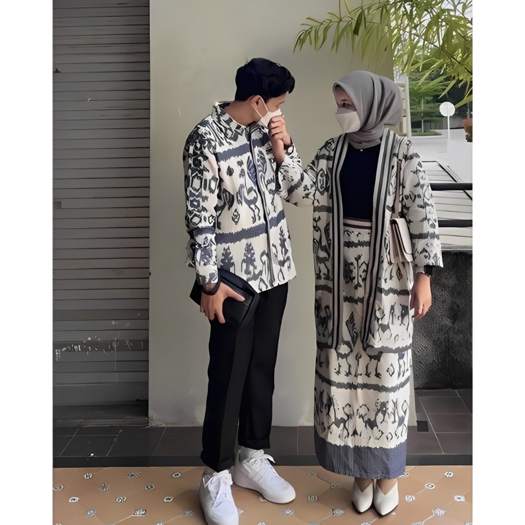 MADAM WHITE NTT WOVEN CLOTHES, WEDDING CLOTHES, WOVEN CLOTHES