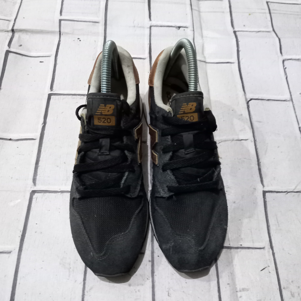 รองเท้า New Balance 520 Black Gold ไซส์ 37