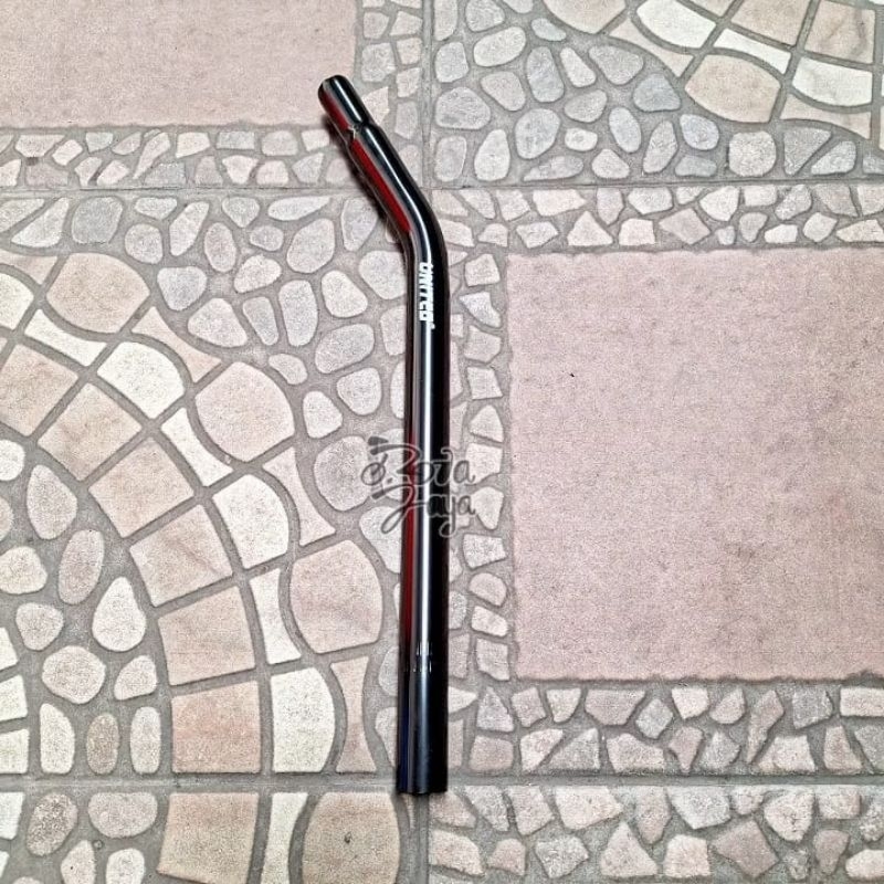 หลัก - UNITED IRON SADDLE POLE 25.4 40 ซม. สีดํา TYPE L CURVED รุ่น BEND BENT BENT