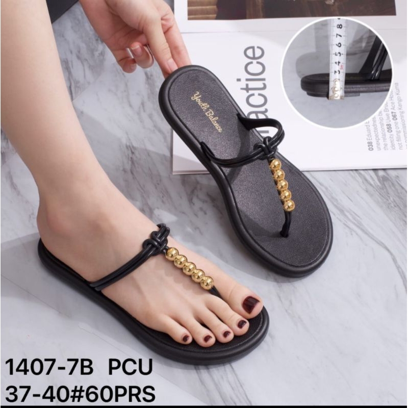 รองเท้าแตะแบบสวม Gold Ball Strap YB1407-7B