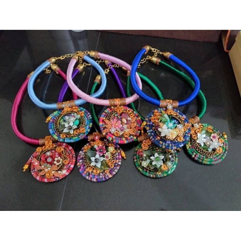 สร้อยคอ ETHNIC WOVEN