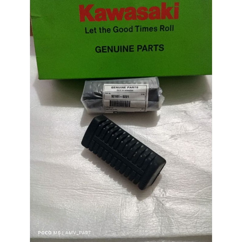 ยางขั้นบันไดหน้า zx130 original kawasaki Footrest zx130