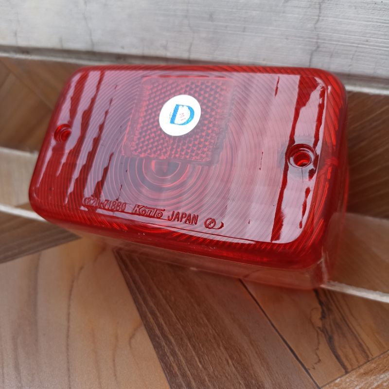 โคมไฟหลัง กระจก mica stop โคมไฟ Yamaha Rx100 dt 100 koito Japan คุณภาพดี