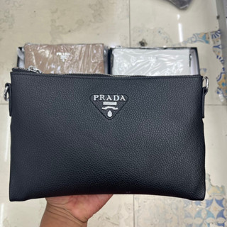 Prada กระเป๋าสะพายไหล่ ทรงคลัทช์ พร้อมกล่อง สําหรับผู้หญิง