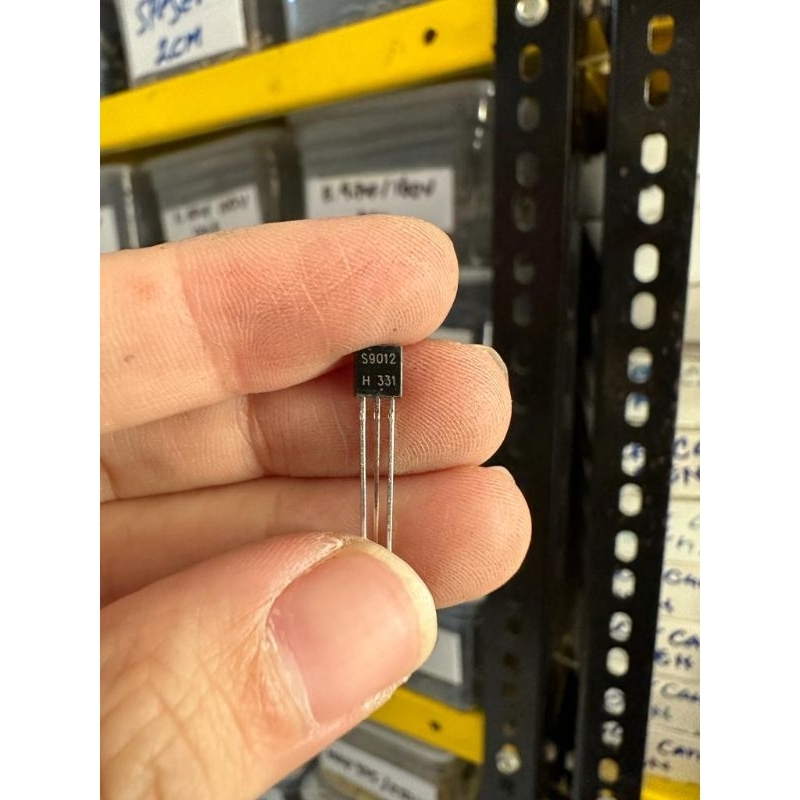 ทรานซิสเตอร์ C 9012 C9012 ต่อ 20 ชิ้น