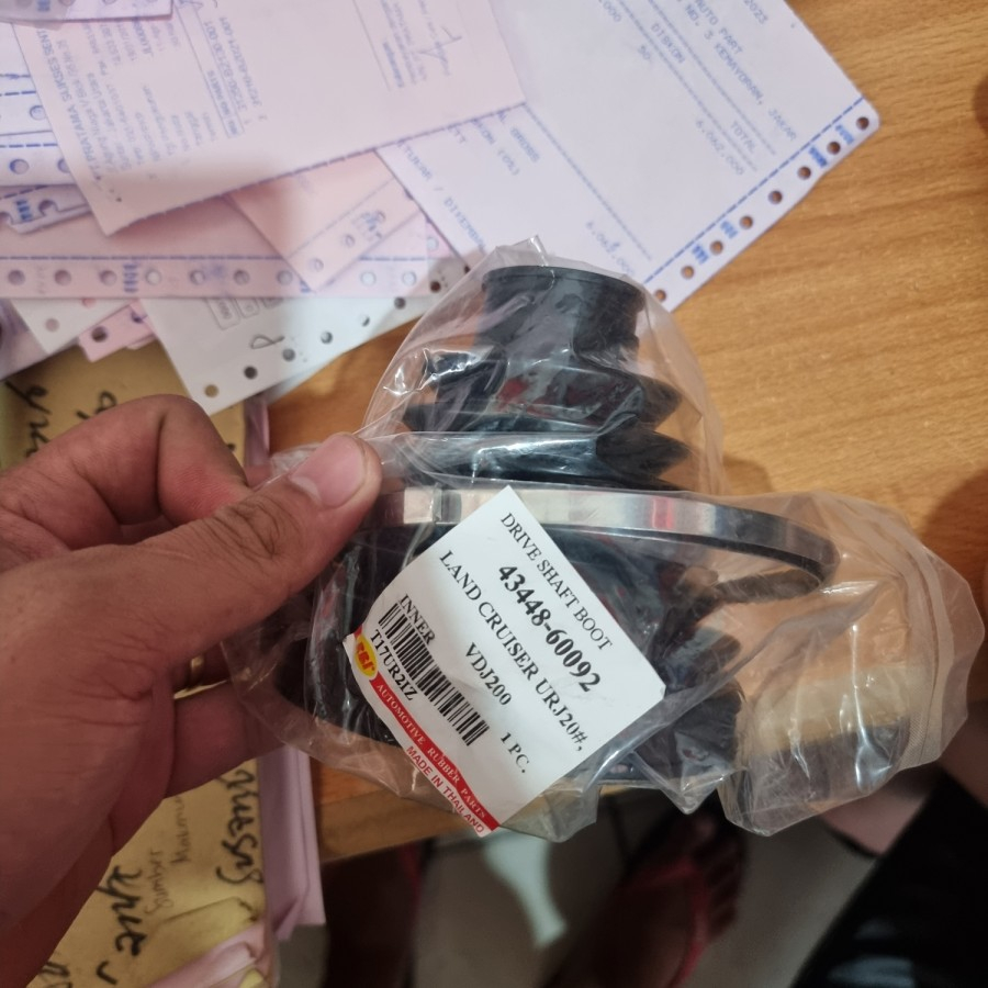 เพลาขับบูตเพลา In Land Cruiser VX200 VDJ200 LX570 39 AUTOPARTS