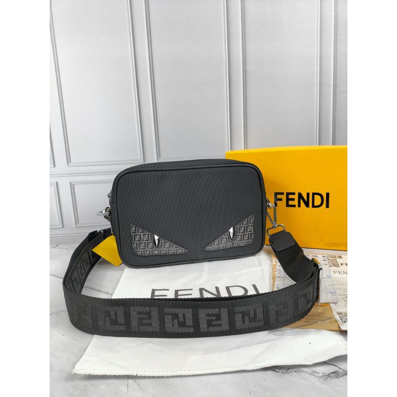 Fendi BRANDED IMPORTED SUPER QLTY FN 557 กระเป๋าสะพายข้างผู้ชาย