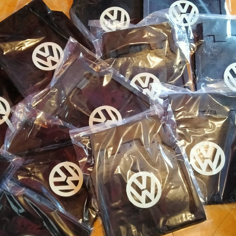 VW MUDGUARD WHEEL CARPET / VOLKSWAGEN MUD CARPET CERET