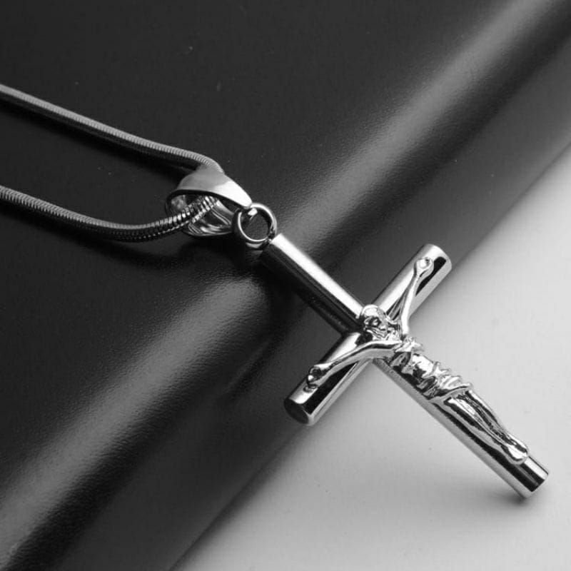 MODERN CROSS EEL สร้อยคอสําหรับผู้ชายและผู้หญิง TITANIUM STAINLESS TITANIUM สร้อยคอ