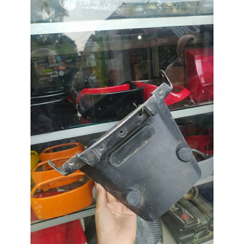 บังโคลนหลังขนาดเล็ก vespa matic s LX สีดิบ